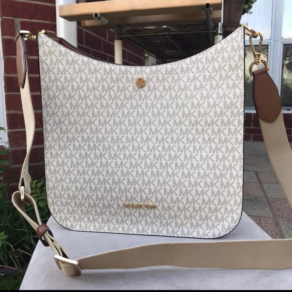 MK purse!